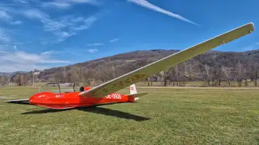 Segelflugzeug ASK 13 des Herstellers Alexander Schleicher