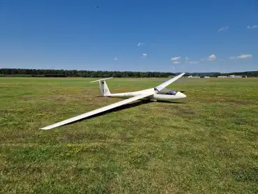 Segelflugzeug LS 4a des Herstellers Alexander Schleicher - Bild Nr. 1